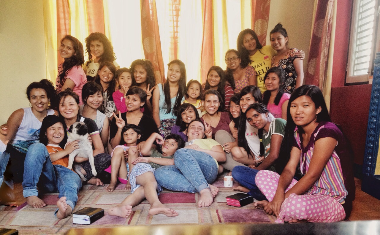 Meninas dos olhos de Deus - Nepal\" data-mce-src= Meninas dos olhos de Deus - Nepal